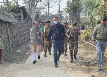 क्षेत्र भ्रमण के दौरान आखिर क्यों भड़के खगड़िया के डीएम आलोक रंजन घोष!कई दिशा-निर्देश कर दिया जारी,डीएम के गरम तेवर को देखकर थरथराते नजर आए लापरवाह पदाधिकारी।।