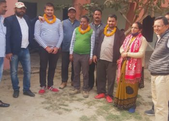 प्राथमिक शिक्षक संघ के जिलाध्यक्ष मनोज यादव ने बैठक आयोजित कर ठंढ़ी की अदावत की आग,वसंत पूजा के दौरान प्रतिमा स्थापना को लेकर ग्रामीणों तथा प्रधानाध्यापक के बीच जल रही थी प्रतिशोध की आग।।