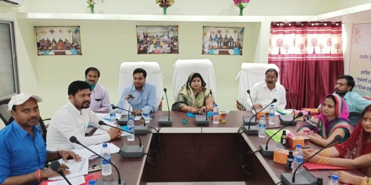 नगर परिषद की सेहत और सूरत में चार चांद लगाने को ले संभावित आय-व्यय के बजट पर लगी मुहर,नगर सभापति श्रीमति सीता कुमारी ने कहा-1 अरब 25 करोड़ 40 लाख का किया गया है प्रावधान,आम लोगों की सुविधाओं का रखा गया है खास ख्याल।।