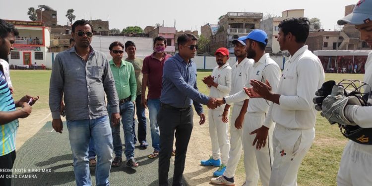 पूर्व क्रिकेटर सह प्रसिद्ध व्यवसायी नवीन गोयनका द्वारा उद्घाटित दूसरे सेमीफाइनल में समस्तीपुर की टीम ने मारी बाजी, मुजफ्फपुर और समस्तीपुर के बीच हो रहा है फाइनल मुकाबला*