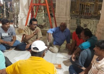 *श्रीश्री 108 वसंती चैती दुर्गा पूजा को ले बैठक आयोजित,भव्य मेला आयोजन को ले लिया कई निर्णय,तन-मन-धन से सहयोग करने की अपील करते हुए कहा- कोविड -19 का रखा जाएगा पूरा ख्याल*