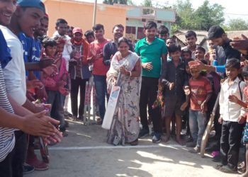 फाइनल क्रिकेट मुकाबले में बेला की टीम ने सुंगठिया को चटाया धूल,सर्वश्रेष्ठ खिलाड़ी के रुप में उभरे चुनमुन*