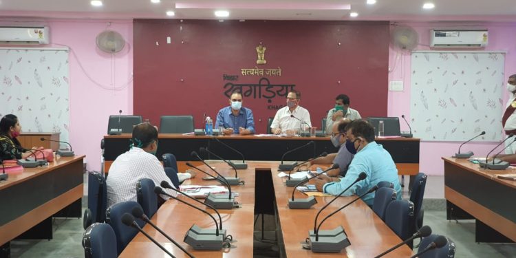 विद्युत विभाग के पदाधिकारियों पर आखिर क्यों बमके डीएम डॉक्टर आलोक रंजन घोष!सभी विभागों को शत-प्रतिशत लक्ष्य प्राप्ति का दिया निर्देश,निबंधन पदाधिकारियों को भी मिला टास्क*