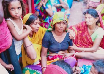 ऑटो के इंतजार में चौराहे पर खड़े तीन युवकों को अनियंत्रित वाहन ने रौंदा,एक की मौत,दो की हालत गंभीर*