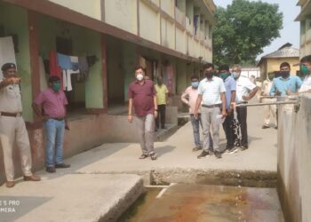 जेल में बंद 18 से 44 आयुवर्ग के कैदियों को सलामत रखने की कवायद तेज,400 कैदियों को दी गई कोविशील्ड की पहली खुराक,शेष बचे 288 कैदियों को शनिवार को दी जाएगी खुराक