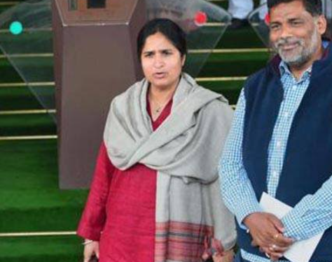 गिरफ्तारी के बाद जनप्रिय पूर्व सांसद पप्पू यादव तथा उनकी धर्मपत्नी रंजीत रंजन ने आखिर क्यों कहा कि बेमौत मारना चाहती है सरकार!जनता में भी पनपा भारी आक्रोश,जाप नेता मनोहर यादव ने बुलाई आपात बैठक