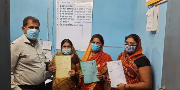 कोविड के कारण मौत के आगोश में समाए पुरुषों की विधवाओं को मिला जिंदगी जीने का संबल,विधवा पेंशन किया गया संस्वीकृत