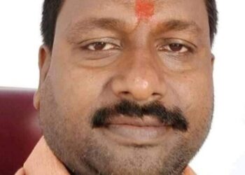 केन्द्रीय मंत्री के रुप में राज्यसभा सांसद आरसीपी सिंह तथा पशुपति कुमार पारस के शपथ लेते ही खिली जदयू परिवार की खिली बांछें, बधाईयों का लगा तांता