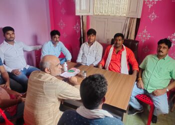 अवैध खनन के जिम्मेदार खनन पट्टेधारी सहित सक्षम पदाधिकारी पर कार्रवाई व सख्त सजा सुनिश्चित कराने के लिए कोर्ट में किया जाएगा मुकदमा दर्ज,ट्रक ऑनर एसोसिएशन की बैठक में लिया गया निर्णय