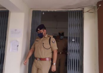 एसपी अमितेश कुमार ने बेलदौर थाना का किया औचक निरीक्षण,विभिन्न आपराधिक मामलों में संलिप्तों की गिरफ्तारी का आदेश किया जारी,कहा- पुलिस व पब्लिक के बीच तारतम्य स्थापित रहना बेहद जरुरी