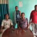 हथियार लहरा रहे इंगलिश को पुलिस ने दबोचा,1देसी कट्टा व 10जिंदा कारतूस भी किया जब्त