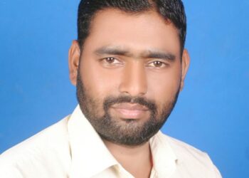 मानसी बाजार में सार्वजनिक शौचालय का निर्माण नहीं होने से राहगीर परेशान,जाप युवा परिषद के जिलाध्यक्ष अभय कुमार गुड्डू ने डीएम-एसडीओ से की सार्वजनिक शौचालय निर्माण की मांग