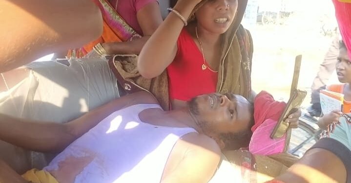 भूमि विवाद को ले चली गोलियां,दो की गई जान,सीओ रोज तैयार कर रहे हैं भूमि विवाद की पृष्ठभूमि और इंसानों की लगातार जा रही जान,विवाद को थामने के लिए आखिर कब चलेगा अभियान!!*