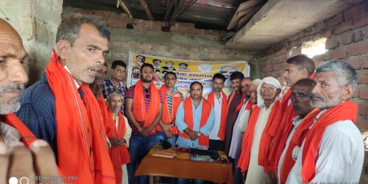 विभिन्न योजनाओं के लाभार्थी,बुजुर्ग और महिलाओं को भाजपा के ओबीसी मोर्चा ने किया सम्मानित,पीएम नरेन्द्र मोदी के जनमोत्सव मौके पर वक्ताओं ने कहा-नरेन्द्र मोदी की दूरगामी सोच से विश्वगुरु बनने की ओर अग्रसर है भारत