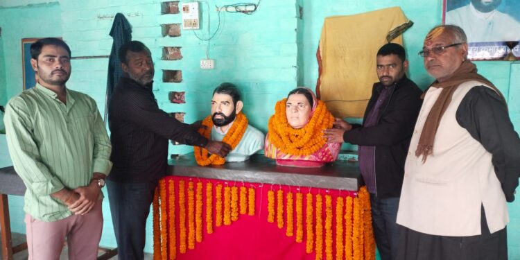 जनता के नूर-ए-नजीर रहे फुटबॉलर विजय यादव की पुण्यतिथि पर बही अश्रु धारा,त्याग के प्रतिमूर्ति नागेन्द्र सिंह त्यागी ने कहा:माता पिता ही हैं असली भगवान, युवाओं के सिरमौर बन चुके अभय कुमार गुड्डू और उनके भाई से समाज के तमाम युवाओं को सीख लेने की जरुरत