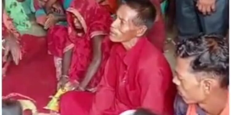 …और मुर्दे में जान फूंकने को ले घंटो चलता रहा तांत्रिकों का ड्रामा,सर्पदंश के शिकार बालक को जिंदा करने के लिए मुंगेर से आए थे दो तांत्रिक