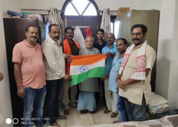 हर घर तिरंगा अभियान को ले निकला भाजपा कार्यकर्ताओं का जत्था,पूर्व जिलाध्यक्ष रविश चन्द्र सिन्हा ने कहा-हर घर लहरेगा तिरंगा