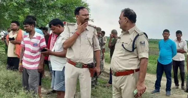 अपराधियों ने ट्रक चालक तथा उपचालक को सुलाई मौत की नींद,शव बरामद कर पड़ताल में जुटी पुलिस,ट्रक भी बरामद