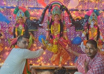 भरगामा में मां महालक्ष्मी व भगवान गणेश की आराधना कर धूमधाम से हुई पूजा