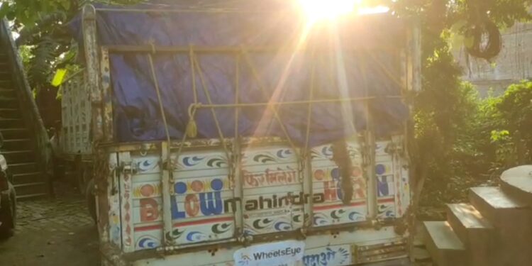 …कहीं दो पिकअप पर लदा गेहूं और अरवा चावल कालाबाजारियों का तो नहीं!गोगरी एसडीओ के आदेश पर जांच में जुटे आपूर्ति पदाधिकारी