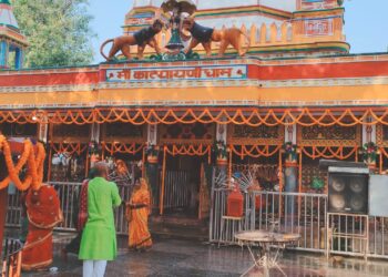 माँ कात्यायनी स्थान की दान पेटी से न्यास समिति के सदस्यों सहित अन्य ने जबरन निकाल ली राशि, सीओ की जांच रिपोर्ट में हुआ खुलासा,मची सनसनी