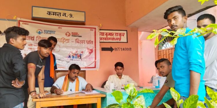 ब्लड डोनेट कर इंसानियत का परिचय दिया जाना जरुरी: अंशु पाठक