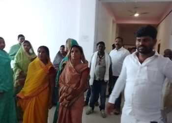 बेलदौर की प्रखंड प्रमुख और उनके पुत्र का कारनामा आया सामने, पंससों ने लगाया हर योजना के नाम पर 42पर्सेंट कमीशन मांगने का आरोप