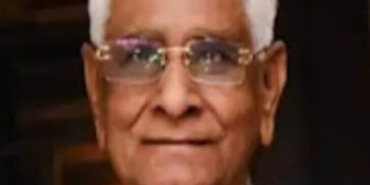 एमएलसी कामरेड केदारनाथ के निधन से मर्माहत हुए विभिन्न संगठन के लोग, समाजसेवी किरणदेव यादव ने कहा-सच्चे अर्थों में शिक्षक आंदोलन के अग्रदूत थे दिवंगत केदारनाथ बाबू