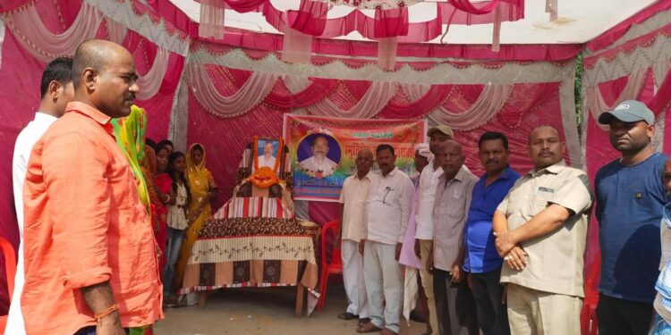 रानीसकरपुरा में श्रद्धांजलि सभा आयोजित, समाज के प्रेरक,मार्गदर्शक और आदर्श थे दिवंगत राजेश बाबू: राकेश पासवान शास्त्री