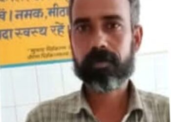 भ्रष्टाचार के खिलाफ कार्रवाई नहीं होने से आहत विमल मंडल ने अपने हाथ को काटकर कर दिया कुर्बान,खासे सुर्खियों में है मामला