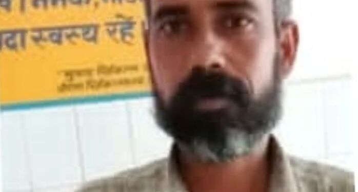 भ्रष्टाचार के खिलाफ कार्रवाई नहीं होने से आहत विमल मंडल ने अपने हाथ को काटकर कर दिया कुर्बान,खासे सुर्खियों में है मामला