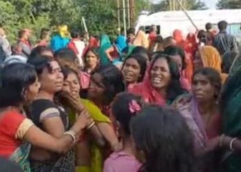 ड्राइवर नुनु बाबू से पूर्व सरपंच की पुत्री रुपम को हुआ प्यार, रेलवे ट्रैक के समीप मिली प्रेमी-प्रेमिका की लाश,आक्रोशित परिजनों ने लाखो के समीप एनएच 31को किया जाम