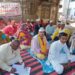पुलिसिया जुल्म के विरुद्ध आप कार्यकर्ताओं का फूटा गुस्सा,एक दिवसीय धरना देकर कहा-दोषी पुलिसकर्मियों के विरुद्ध नहीं हुई कार्रवाई,तो होगा उग्र आंदोलन