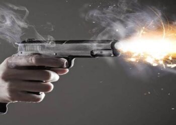 खीराडीह गांव में दो पक्षों के बीच हुए विवाद के बीच चली गोली,गोली लगने से युवक गंभीर रुप से जख्मी