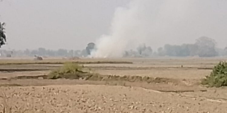 पराली जलाने के नाम पर कहीं निर्दोष किसानों के विरुद्ध तो नहीं हो रही कार्रवाई!किसानों ने सुनाई व्यथा-कथा