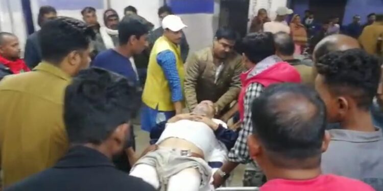 भोज में आमंत्रित कारोबारी को अपराधियों ने मारी गोली,गंभीर स्थिति में कारोबारी रेफर