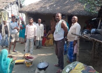 उप मुखिया के घर में चोरों ने दिया चोरी की घटना को अंजाम,लाखों रुपये नकदी सहित अन्य सामान ले उड़े चोर