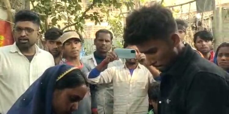 पति ने देर रात अपनी पत्नी की प्रेमी संग करा दी शादी,महज 48घंटे बाद ही प्रेमी हो गया फरार,पति ने फिर दिखाई दरियादिली और अनिता को कर लिया कबूल