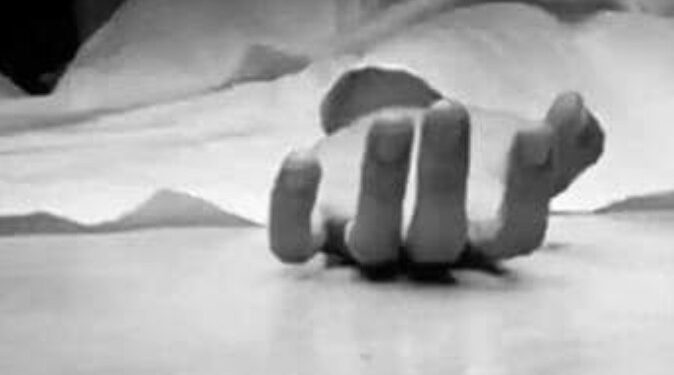 बहन का न्यूड वीडियो वायरल किए जाने के मामले में पुलिस से नहीं मिला न्याय तो जलील होकर युवक ने कर ली खुदकुशी,पत्नी और साला के विरुद्ध कार्रवाई के लिए तीन दिनों से काट रहा था थाने का चक्कर