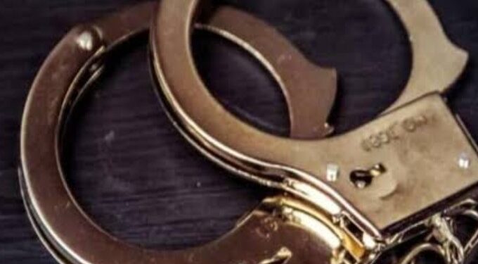 दो पियक्कड़ सहित पांच आरोपित अलग-अलग जगहों से धराया