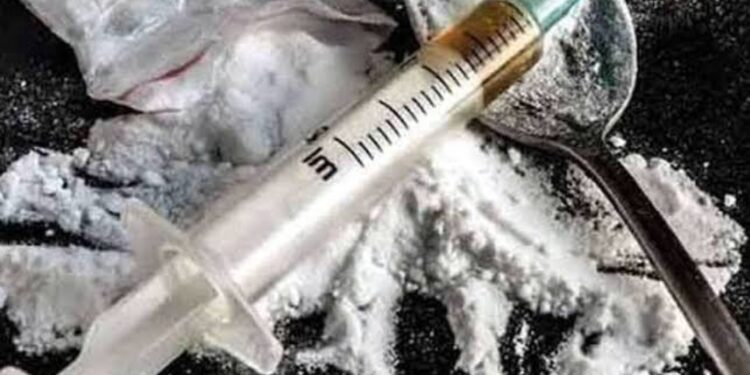 आखिर कब तक पुलिस व नशे के सौदागरों की मिलीभगत से शराब,स्मैक, डोडा सहित नशीली इंजेक्शन आदि का उभार पाता रहेगा कारोबार और युवाओं की जिंदगी होती रहेगी बर्बाद!सुलग रहा सवाल कि,आखिर कौन है इसका मुख्य जिम्मेवार!!