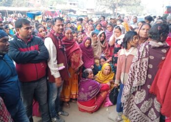 आखिर किसने घर में घुसकर व्यवसायी के साथ-साथ उनकी पत्नी की धारदार हथियार से गला रेतकर कर दी निर्मम हत्या!पड़ताल में जुटी पुलिस