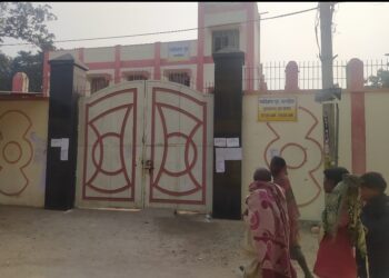 प्रेमिका द्वारा ठुकराया गया मोहित सिसकते-सिसकते खुद को कर दिया मौत के हवाले,बाल गृह सुधार में एसिड पीकर मौत को गले लगाने वाले किशोर के सोसाइड नोट की खासे है चर्चा