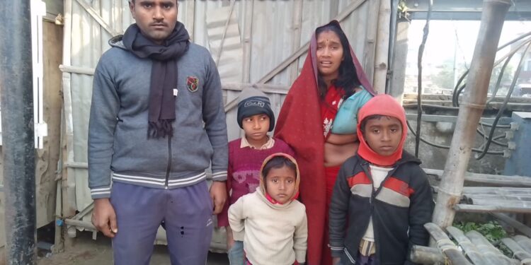 जमीनी विवाद को ले बड़े भाई ने छोटे भाई और भावज को पीट-पीटकर किया जख्मी,थानाध्यक्ष से लगाई न्याय की गुहार