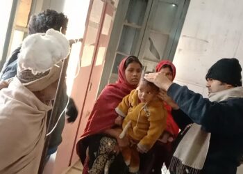 खेलते-खेलते छत से नीचे गिरा महज दो वर्षीय मासूम,बाल-बाल बची जान