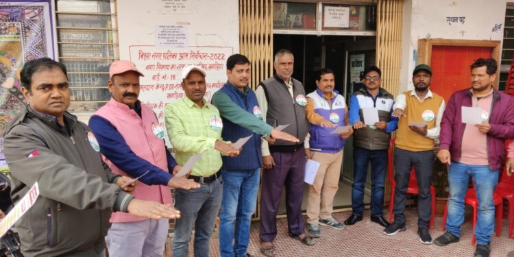 मतदाता दिवस पर मतदाताओं ने लिया शपथ, प्रभारी नगर कार्यपालक पदाधिकारी ई रौशन कुमार के नेतृत्व में लोकतांत्रिक परम्पराओं की मर्यादा को बनाए रखने का लिया गया शपथ