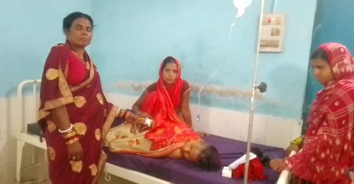 मां सरस्वती की प्रतिमा विसर्जन के दौरान बच्चों ने कर लिया किसी नशीली पदार्थ का सेवन,गंभीर हालत में एक बालक रेफर