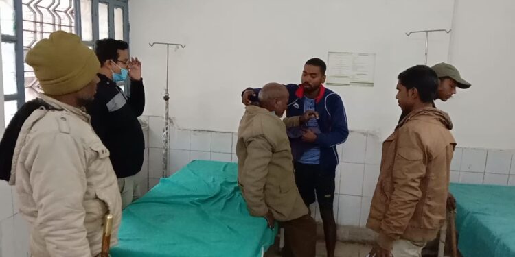 सीएम के समाधान यात्रा के दौरान अलौली में ड्यूटी निभाकर परबत्ता लौट रहे दो बाइक सवार चौकीदार बुरी तरह जख्मी,हलचल का माहौल