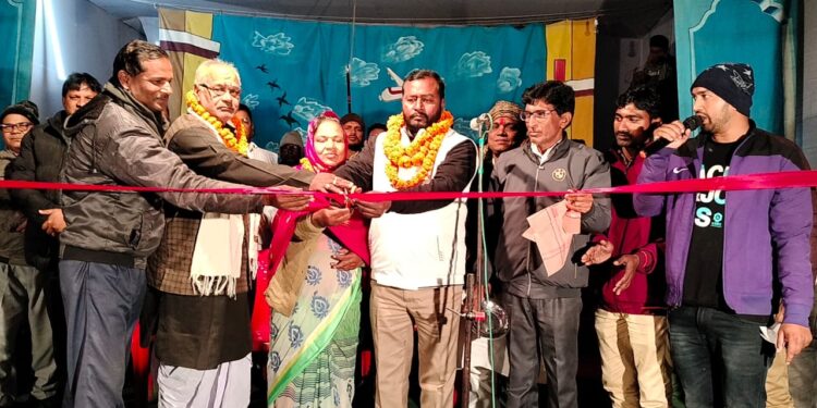 नाटक कार्यक्रम के उद्घाटन मौके पर पूर्व प्राचार्य ने नशे के गिरफ्त में फंसते जा रहे बच्चों को ले जतायी गंभीर चिंता,तो युवाशक्ति के नागेंद्र सिंह त्यागी ने कहा-समाज का दर्पण एवं सत्य का प्रतिबिम्ब है नाटक