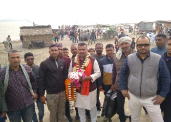 दिल्ली नगर निगम के चुनाव में जीत का पताका लहराकर पार्षद बने चंदन कुमार का चकप्रयाग गांव में भव्य स्वागत,चंदन ने कहा-मानव सेवा ही उनकी पहली प्राथमिकता